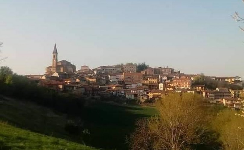 Tonco, da un brutto gesto una bella iniziativa